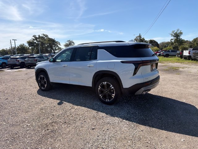 New 2027 Chevrolet Traverse LT w/ Sun and Wheel Package FWD image 6