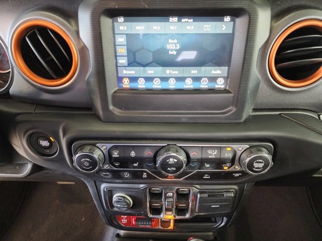 Used 2021 Jeep Gladiator Mojave w/ Cold Weather Group image 20