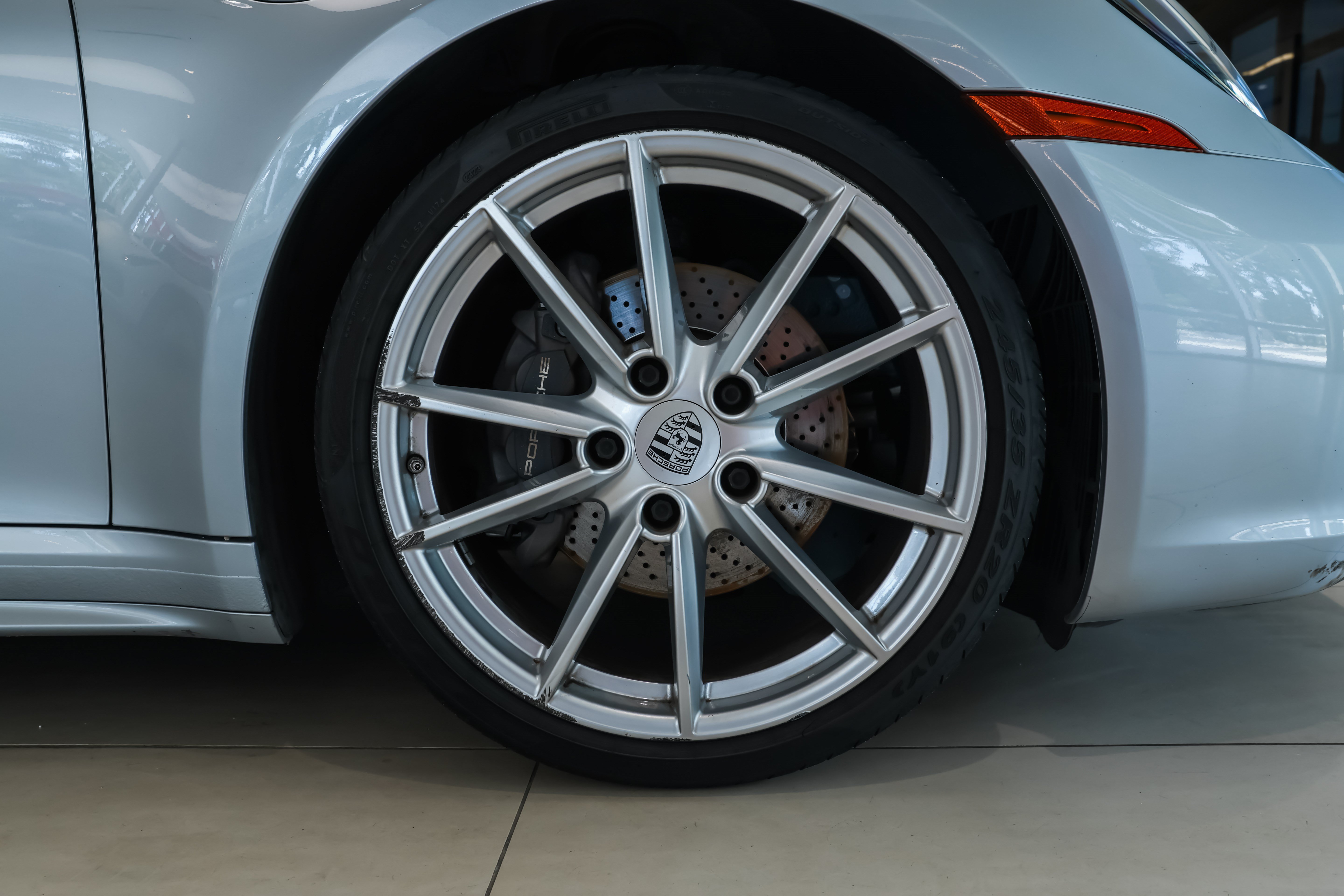 Used 2022 Porsche 911 Carrera 4 AWD/4WD image 23