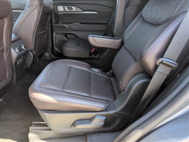 Used 2025 Ford Explorer Platinum w/ LUX Leather Package AWD/4WD image 20