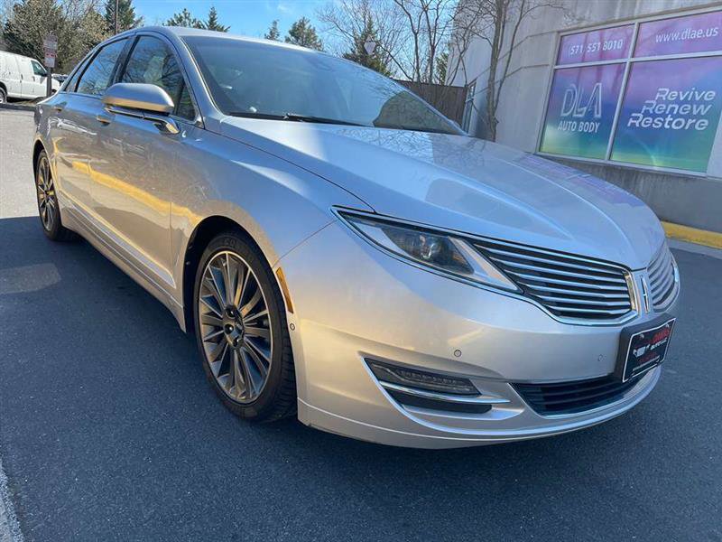 Used 2013 Lincoln MKZ image 4