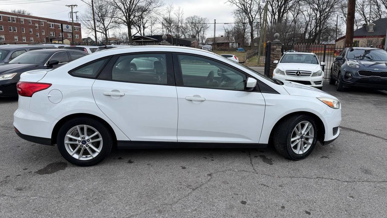 Used 2018 Ford Focus SE image 5