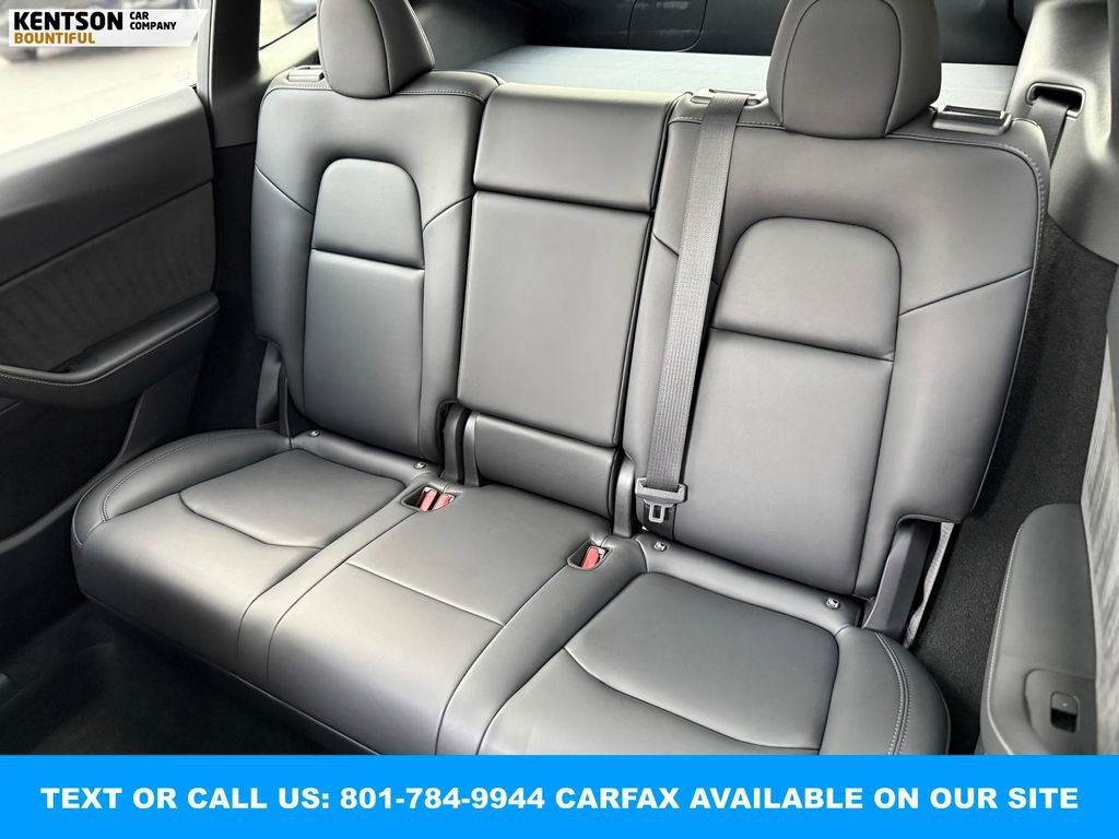 Used 2023 Tesla Model Y Long Range image 31