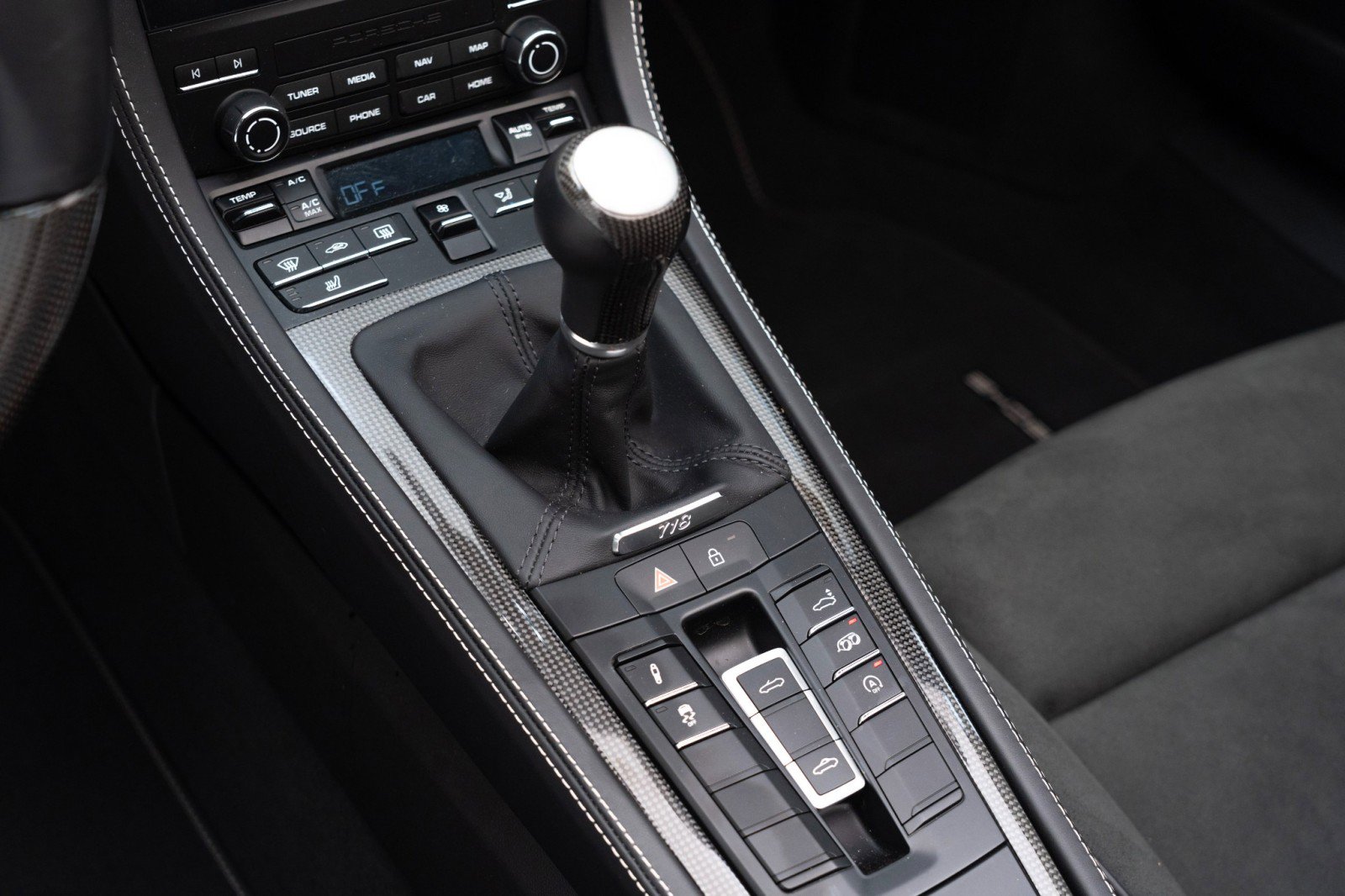 Certified 2024 Porsche 718 Boxster GTS image 28