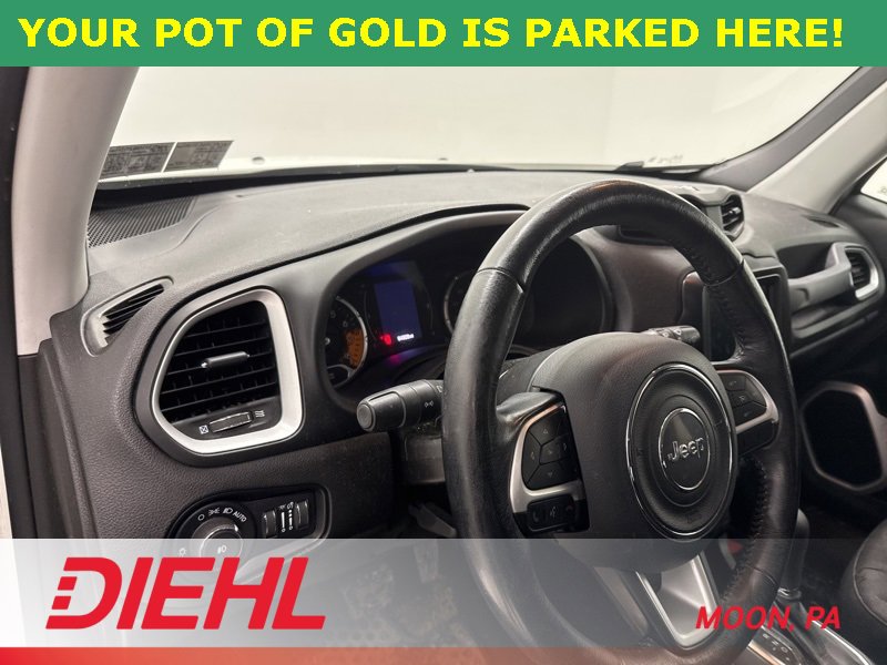 Used 2018 Jeep Renegade Latitude w/ Cold Weather Group image 18