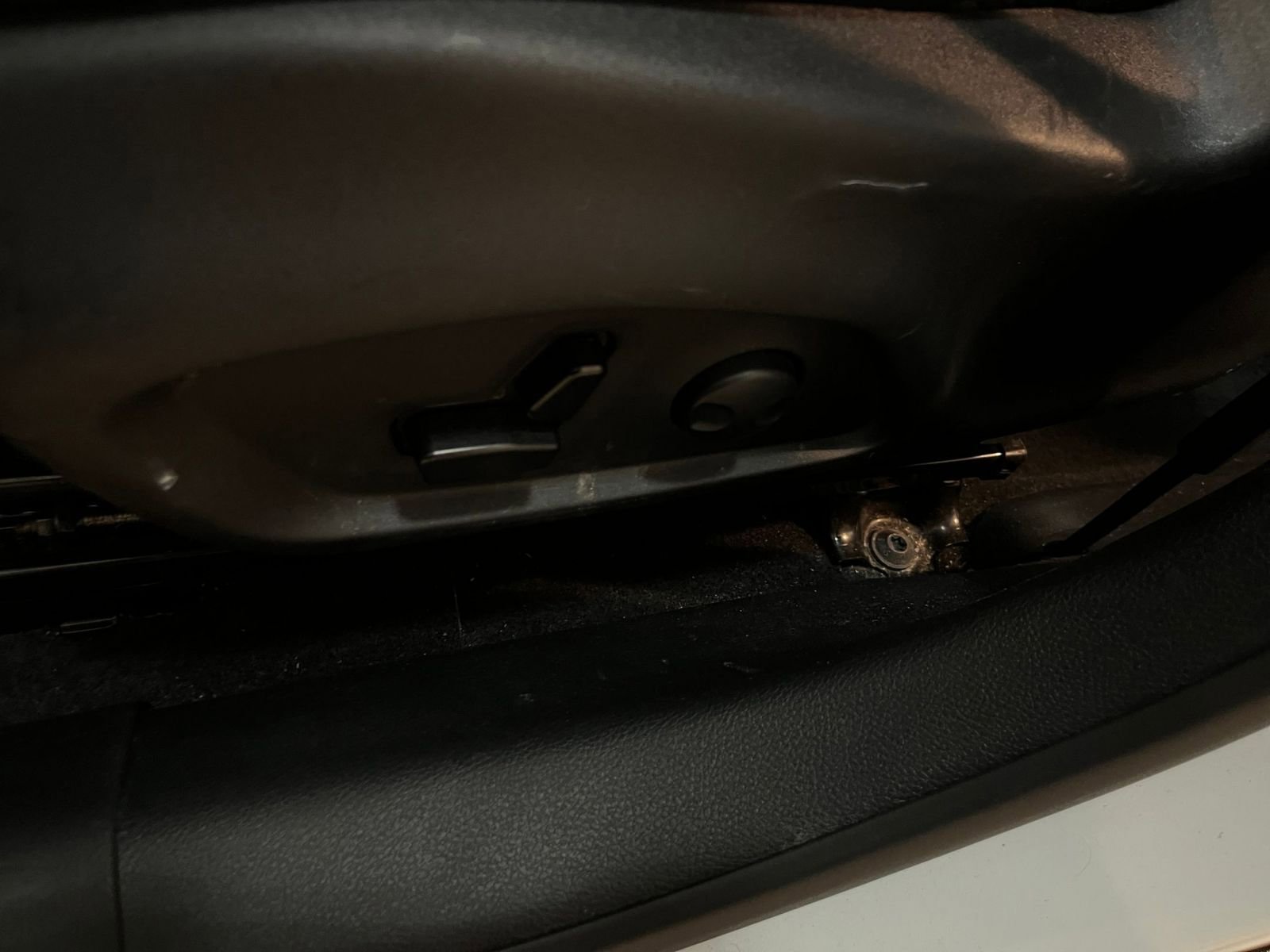 Used 2025 Jeep Compass Limited image 22