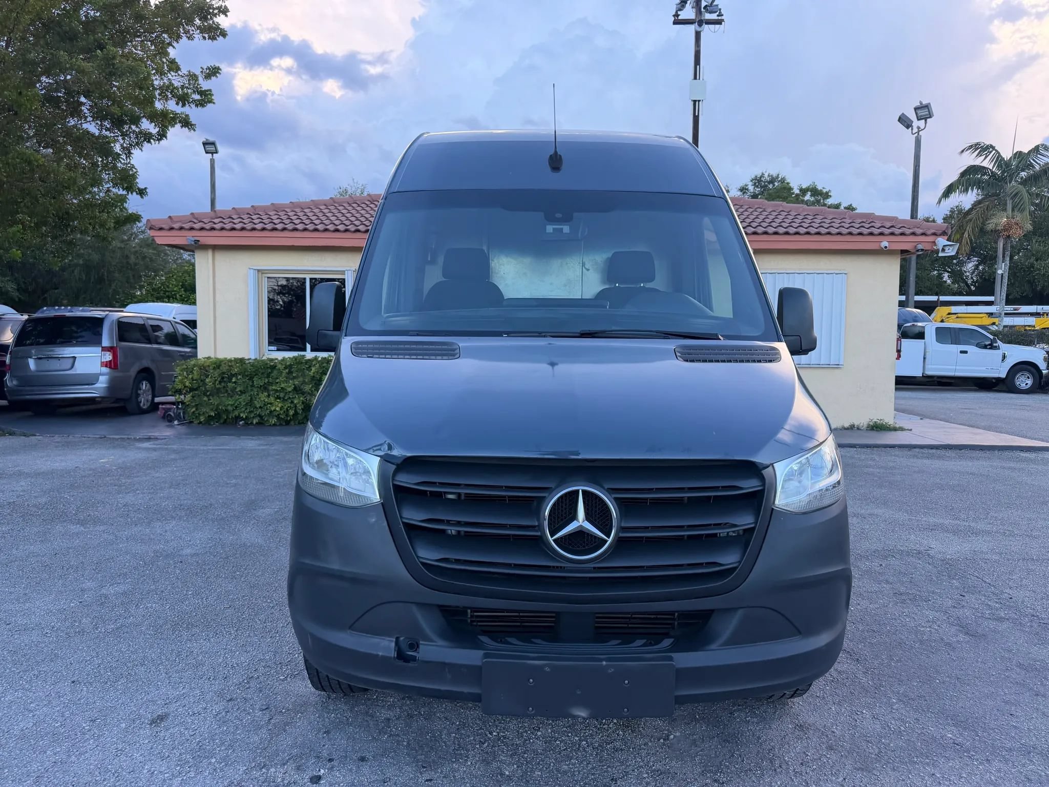 Used 2019 Mercedes-Benz Sprinter 144 image 10