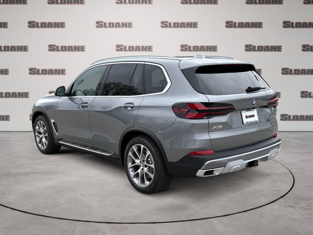 New 2026 BMW X5 xDrive50e w/ Climate Comfort Package AWD/4WD image 3