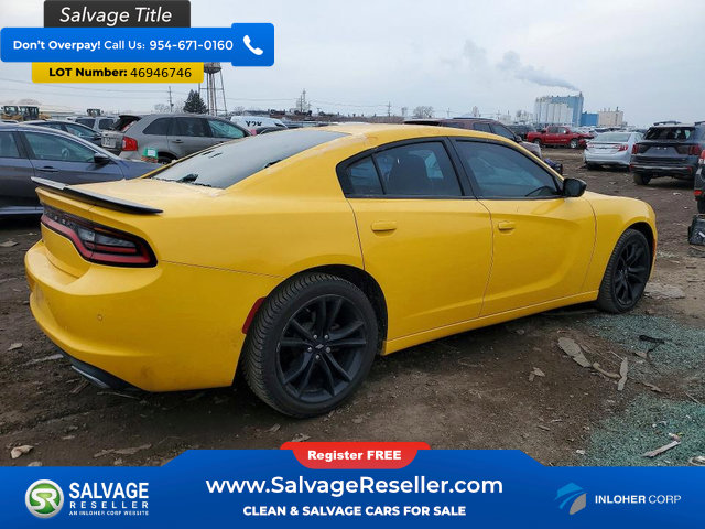 Used 2017 Dodge Charger SE w/ Blacktop Package image 4