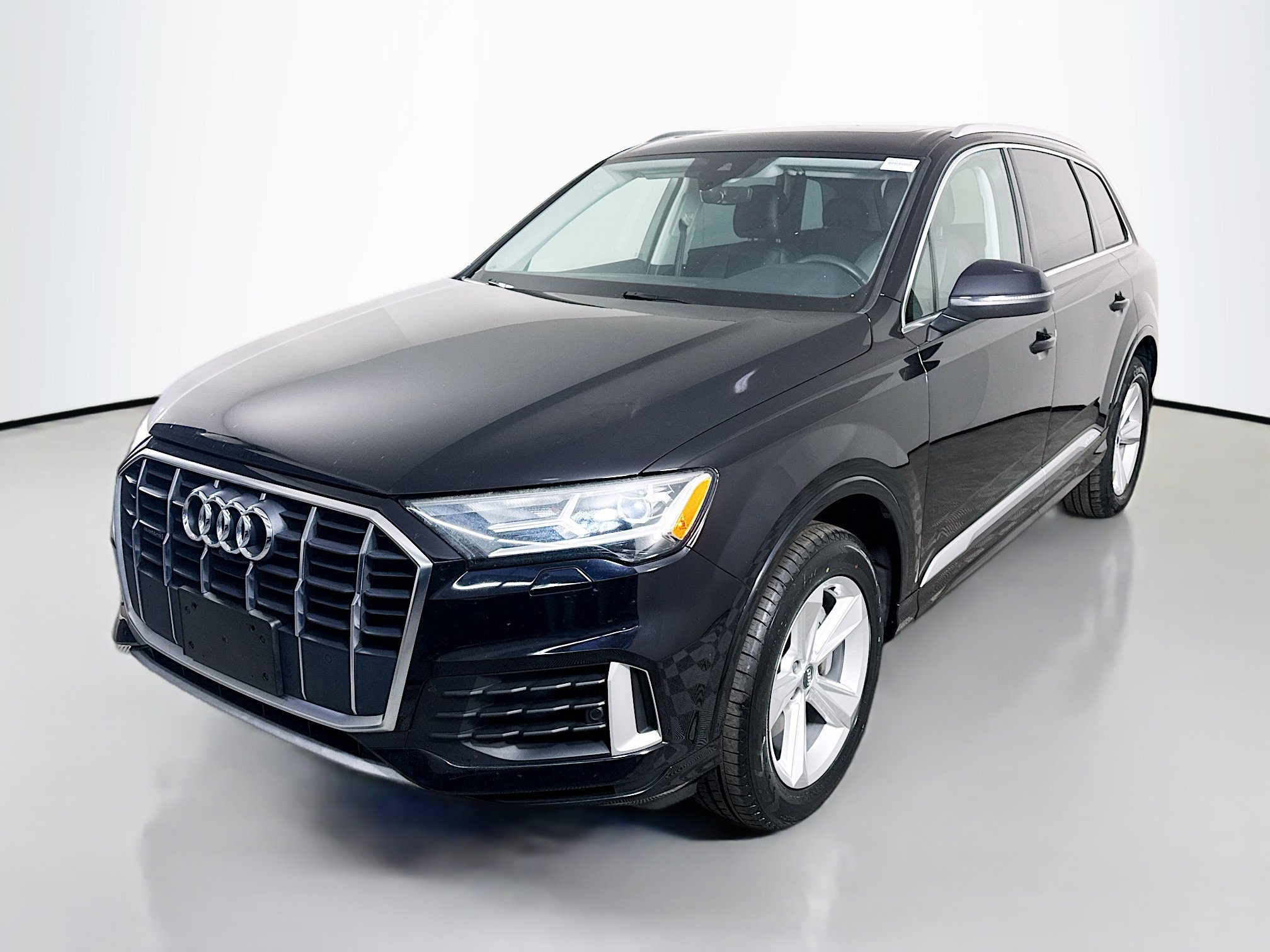 Used 2020 Audi Q7 3.0T Premium w/ Convenience Package image 4
