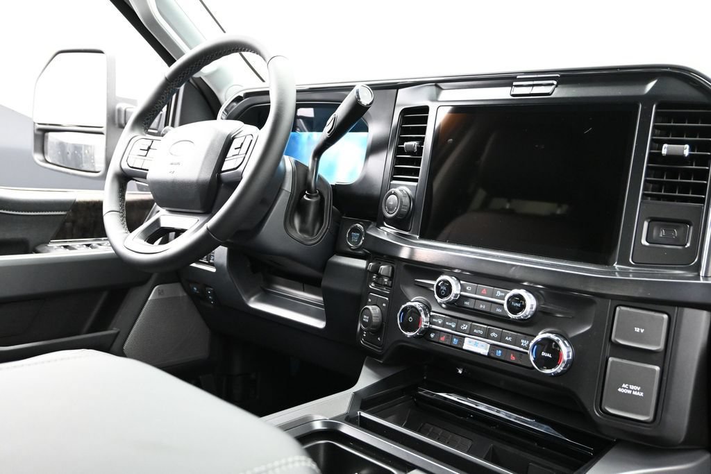 New 2026 Ford F250 Lariat w/ Lariat Premium Package AWD/4WD image 34