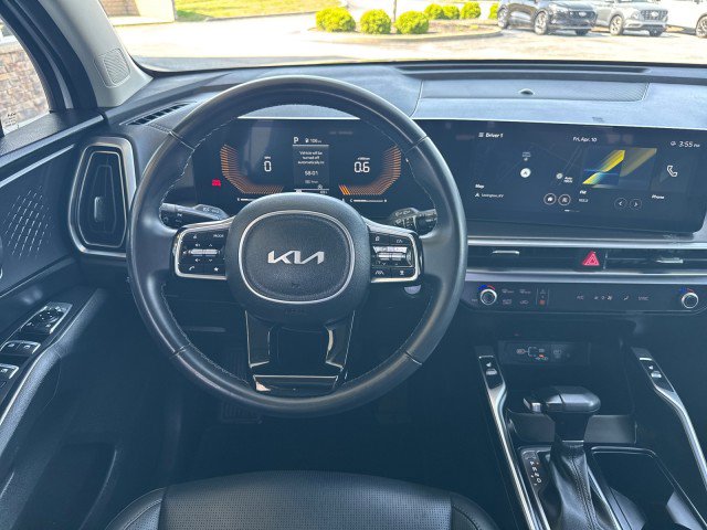 Used 2024 Kia Sorento S AWD/4WD image 9