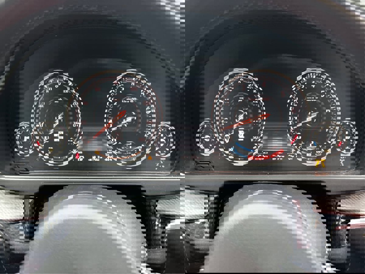 Used 2019 BMW X6 xDrive35i w/ M Sport Package image 21