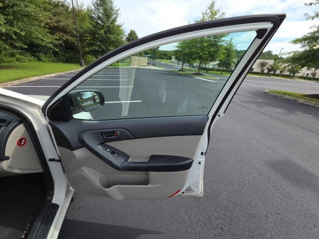 Used 2012 Kia Forte EX FWD image 17
