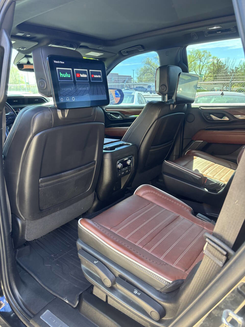 Used 2023 GMC Yukon Denali Ultimate image 20