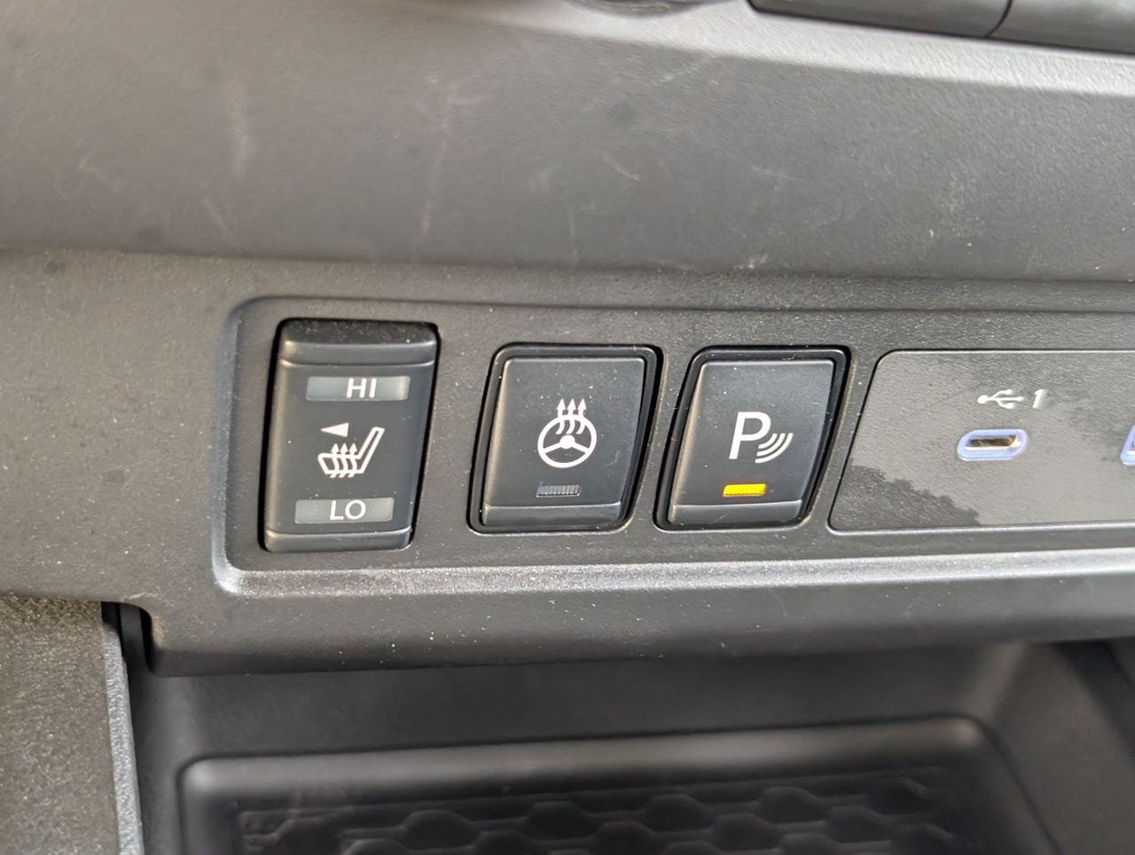 Certified 2024 Nissan Frontier SL w/ Technology Package RWD image 17