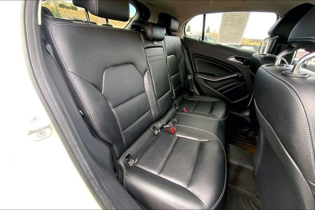 Used 2015 Mercedes-Benz GLA 250 4MATIC image 19