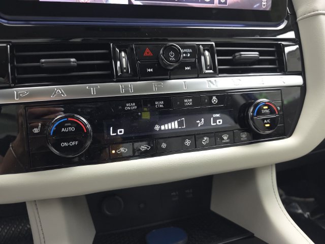 New 2026 Nissan Pathfinder SL w/ SL Premium Package FWD image 25