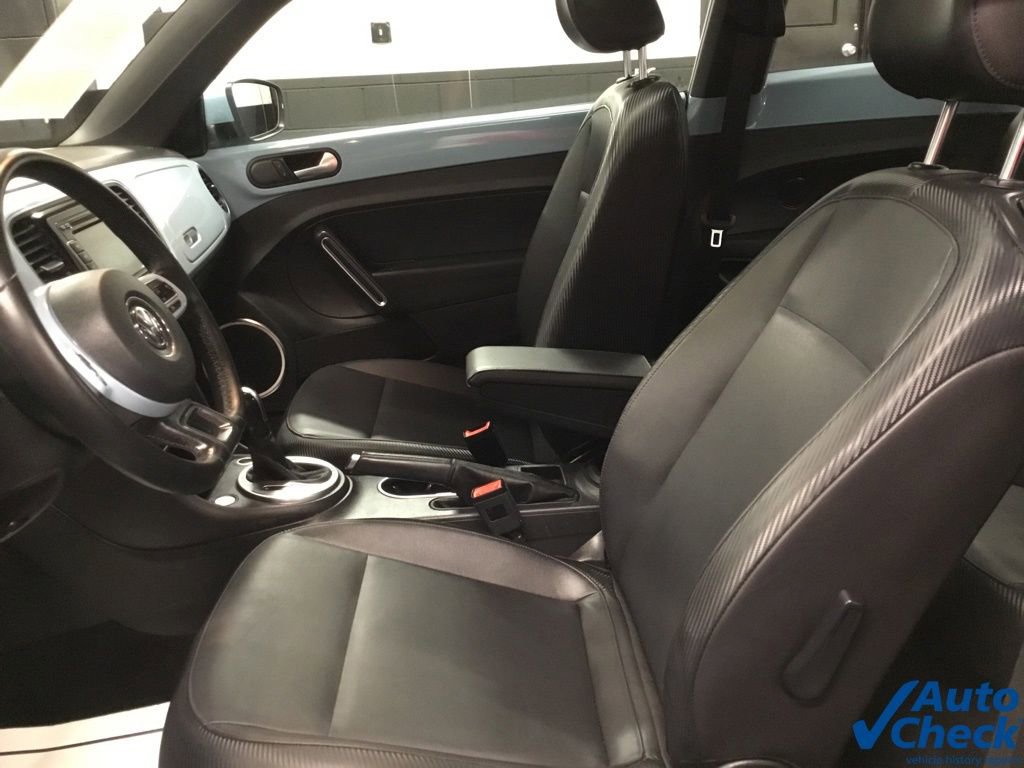 Used 2012 Volkswagen Beetle 2.5 FWD image 20