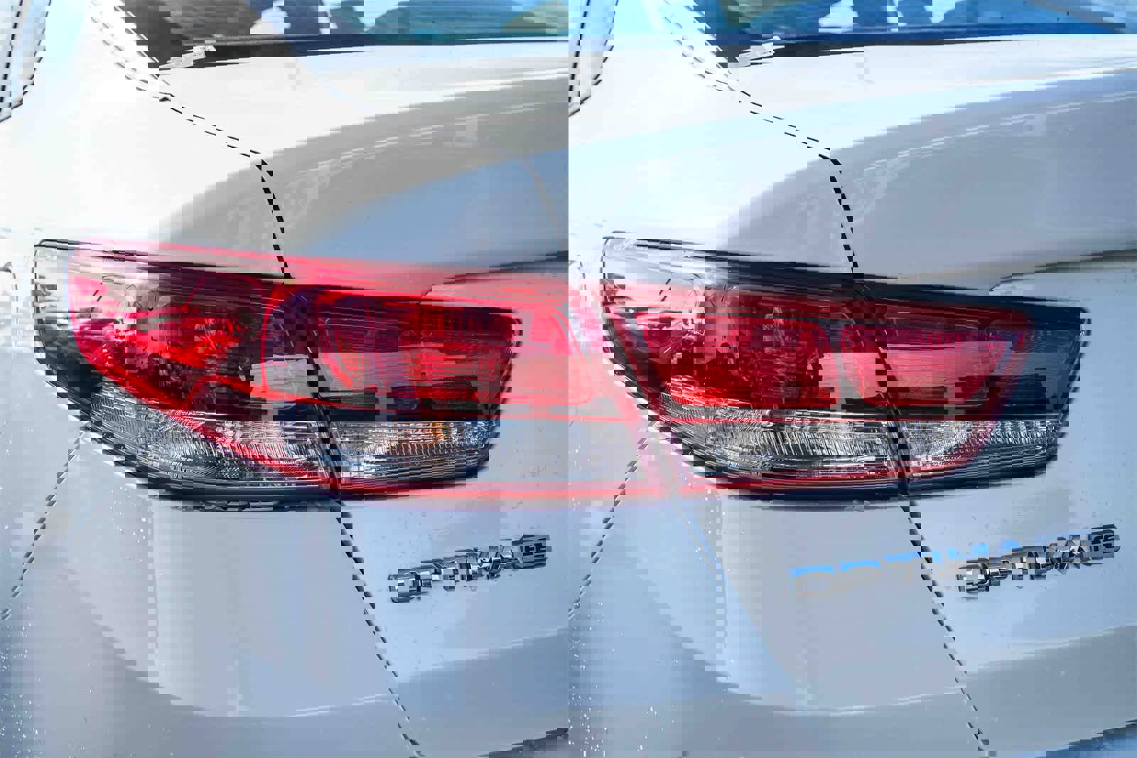 Used 2020 Kia Optima LX image 7