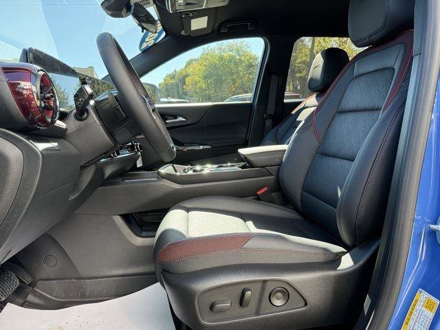 New 2026 Chevrolet Equinox RS w/ LPO, Floor Liner Package image 8