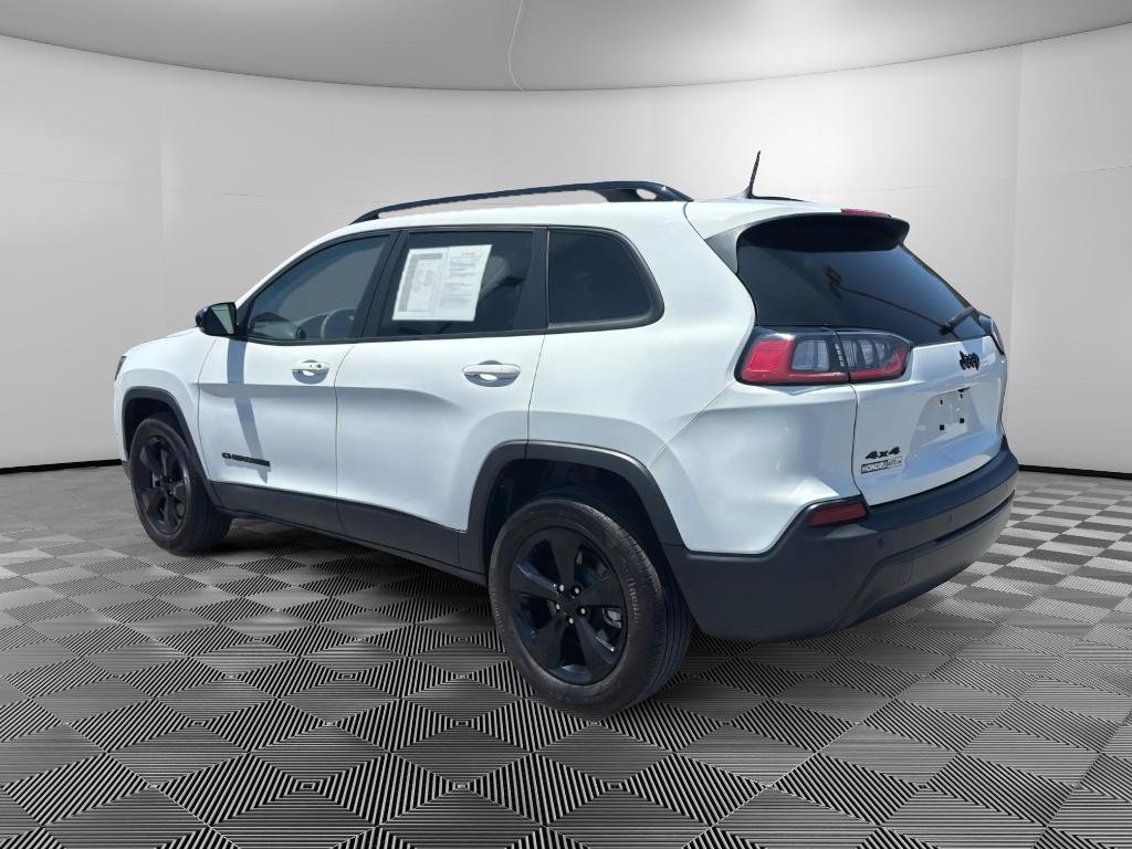 Used 2023 Jeep Cherokee Altitude Lux AWD/4WD image 3
