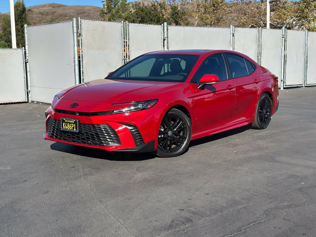 Used 2025 Toyota Camry SE w/ Multimedia Upgrade Package