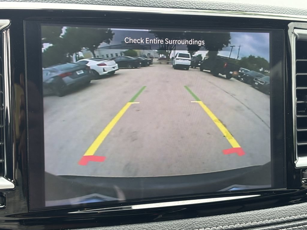Used 2025 Chrysler Pacifica Limited FWD image 17