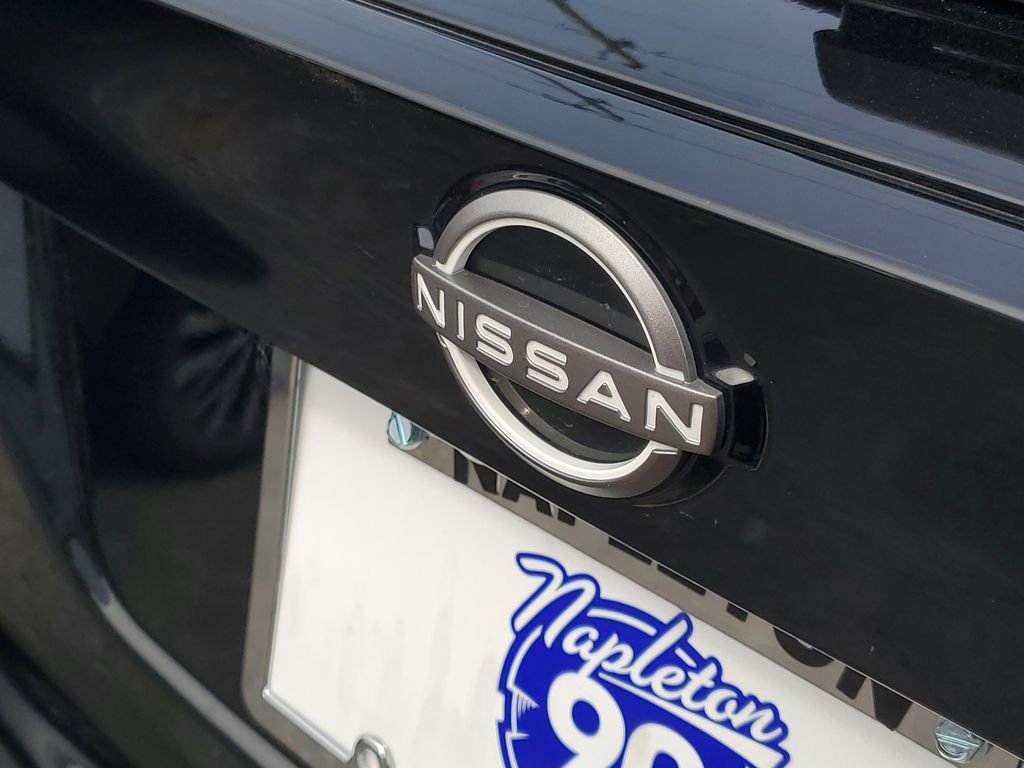 Used 2025 Nissan Kicks SV image 7