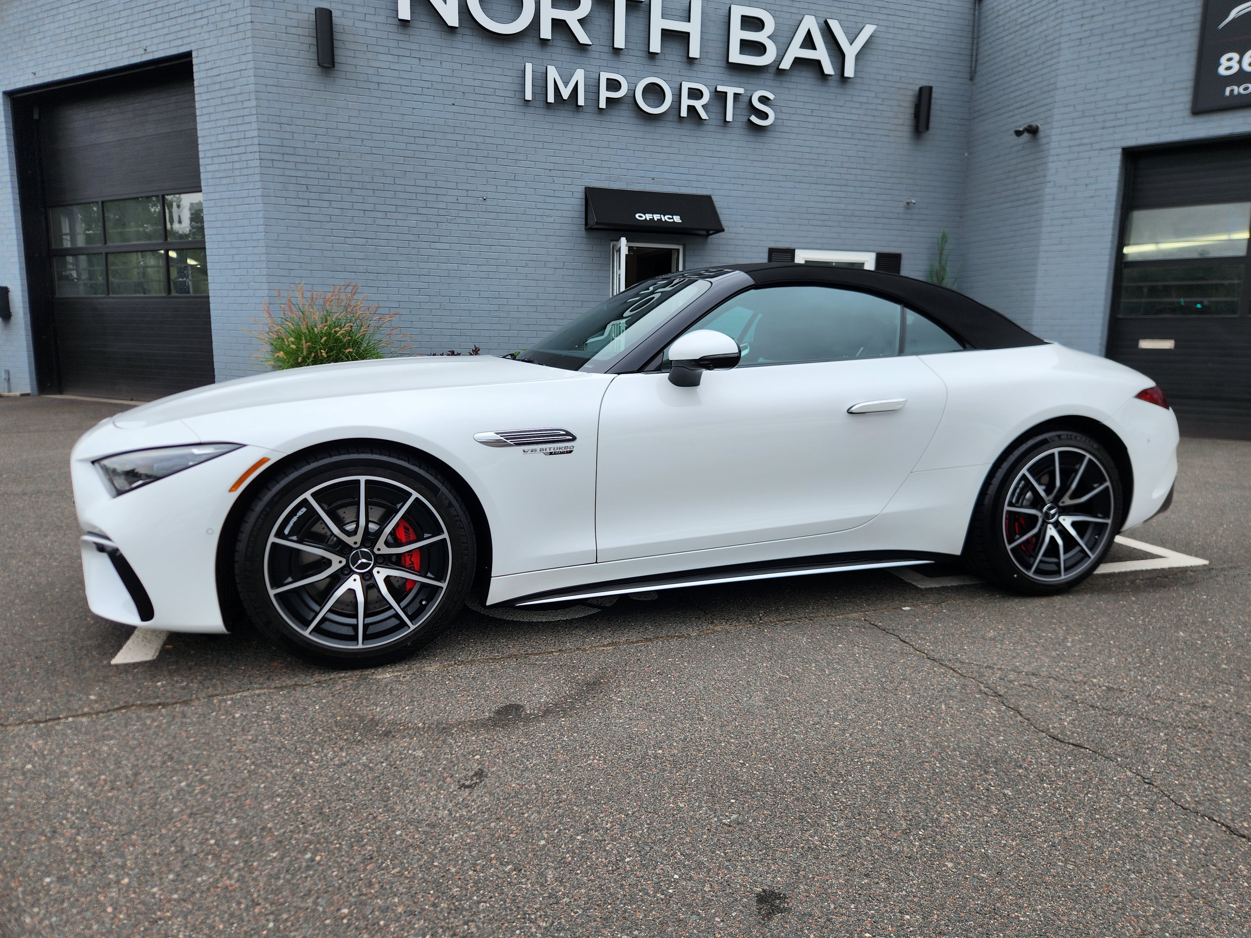 Used 2022 Mercedes-Benz SL 55 AMG 4MATIC image 6