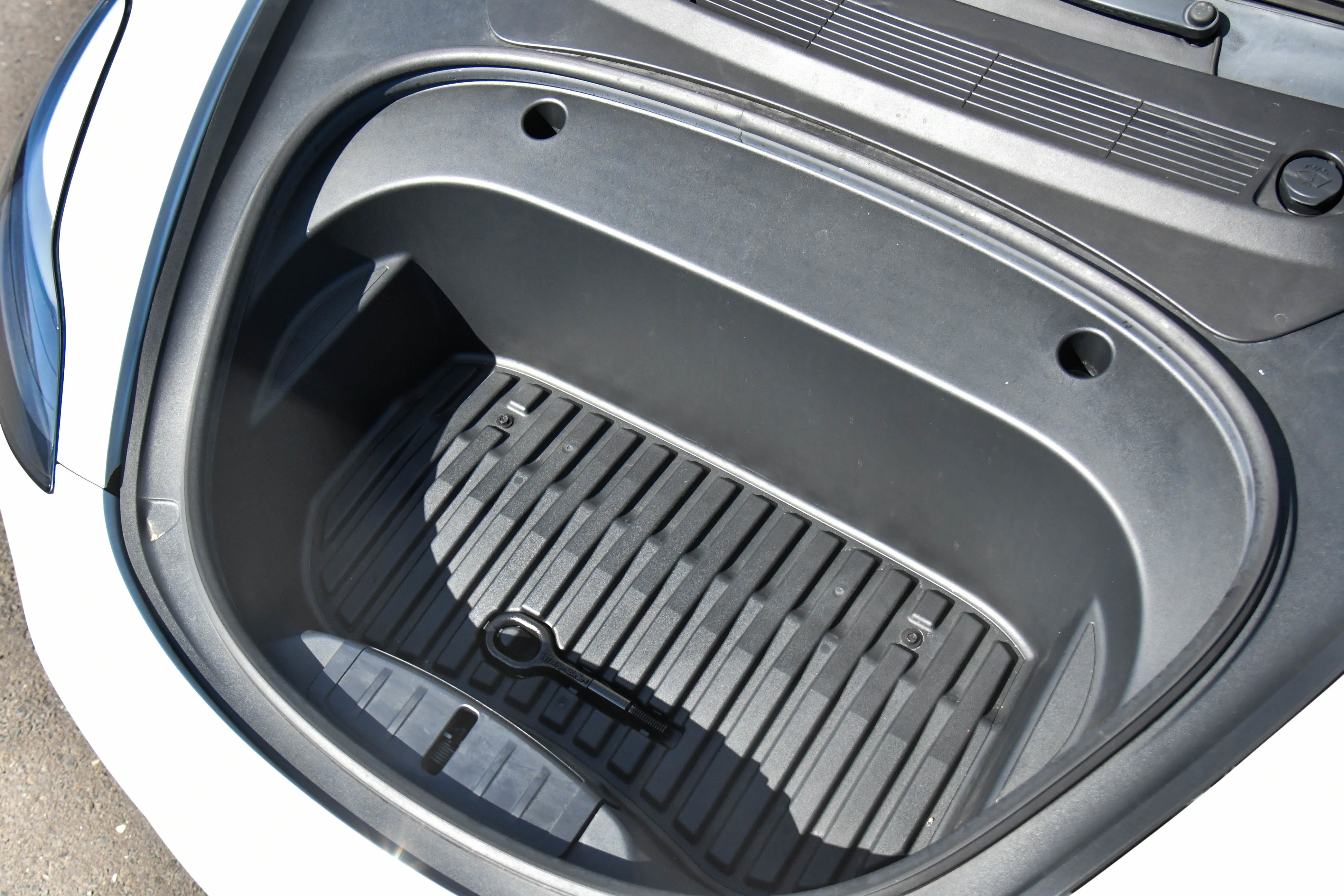 Used 2023 Tesla Model 3 Standard Range image 42