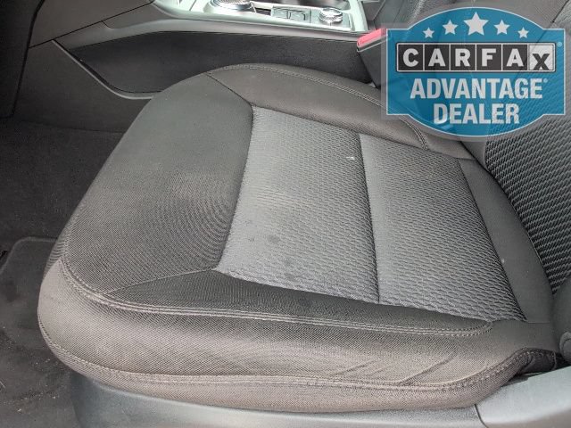 Used 2023 Ford Explorer XLT AWD/4WD image 13