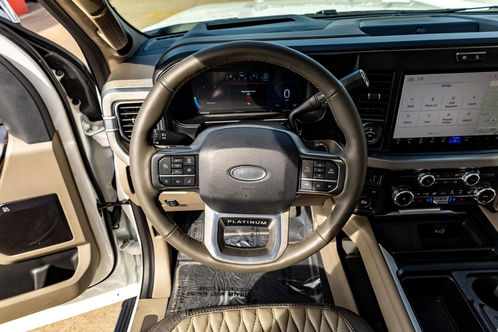 Used 2025 Ford F450 Platinum w/ Platinum Plus Package image 19