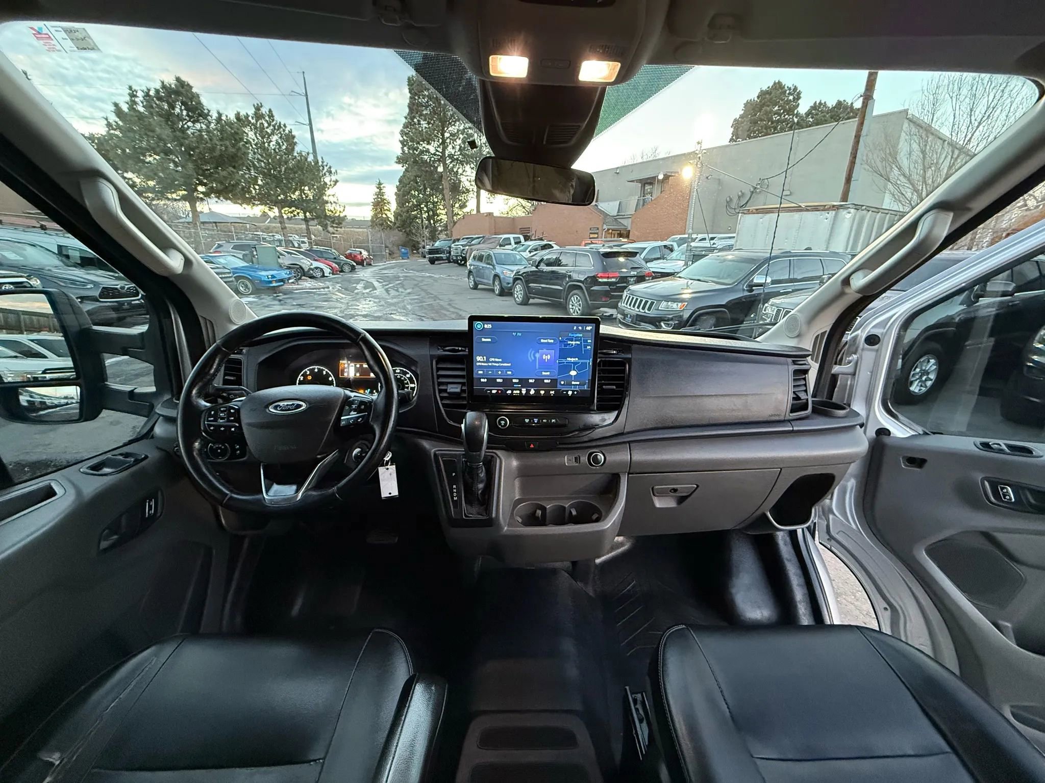 Used 2022 Ford Transit 350 XL image 17