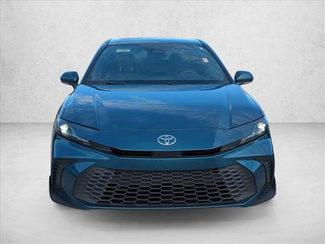 Used 2025 Toyota Camry SE FWD image 3