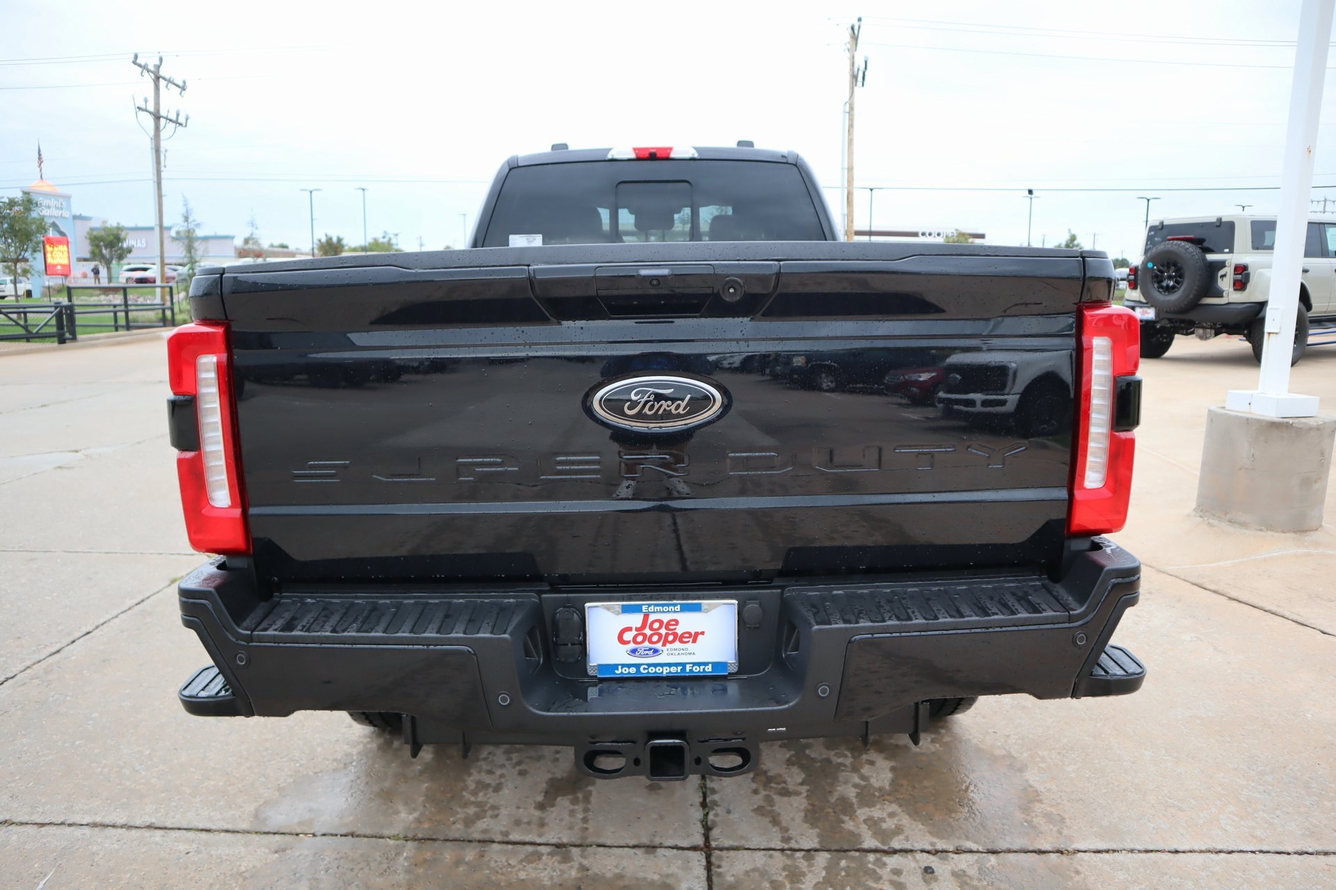 New 2026 Ford F350 Lariat w/ Black Appearance Package image 24