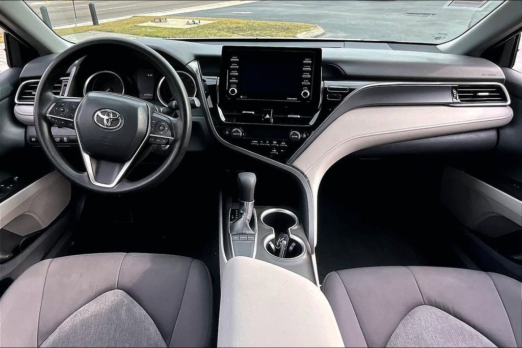 Used 2024 Toyota Camry LE image 7