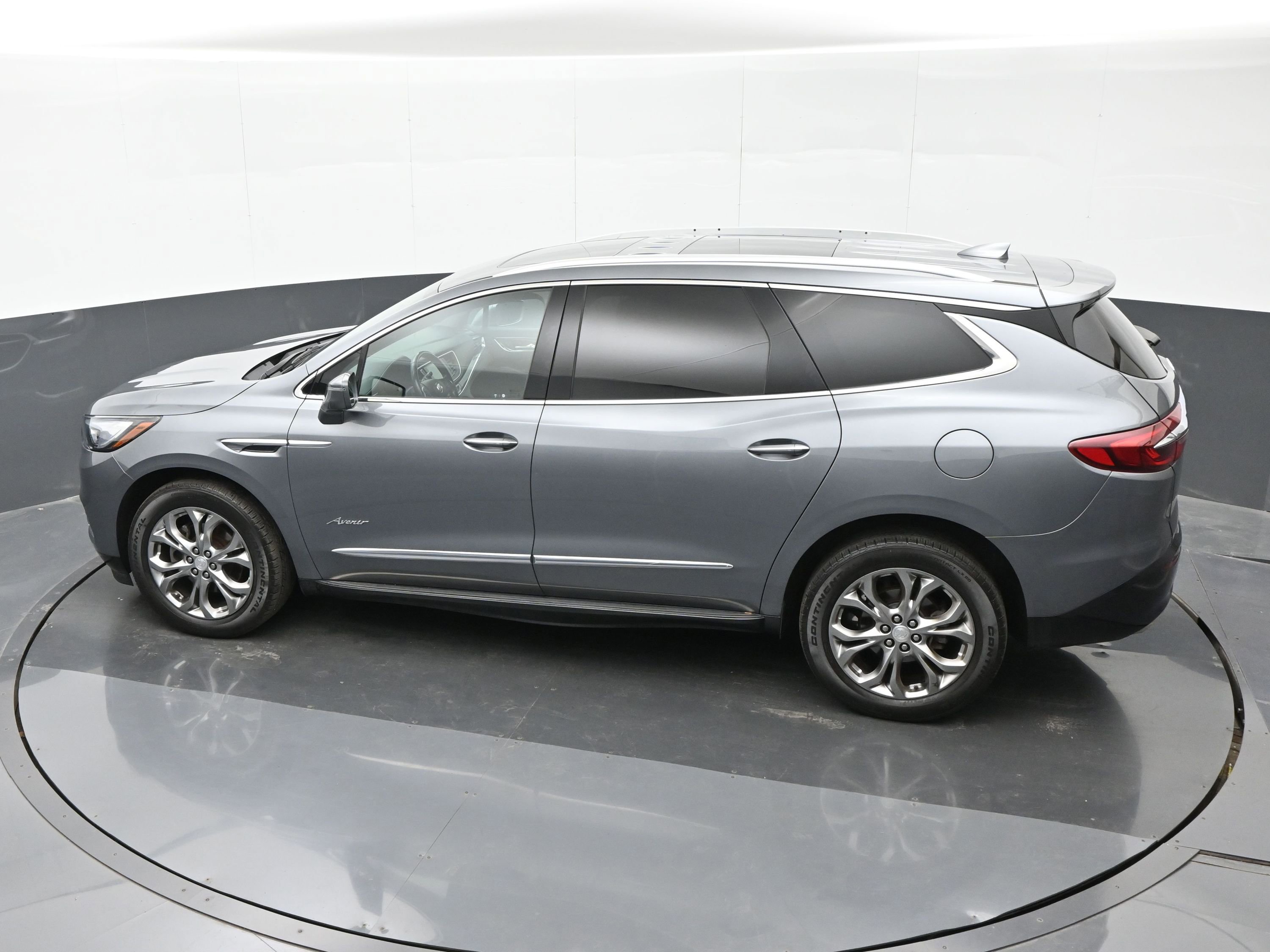 Used 2019 Buick Enclave Avenir w/ Avenir Technology Package image 35