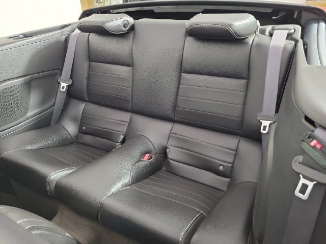 Used 2012 Ford Mustang GT Premium w/ Comfort Pkg RWD image 20