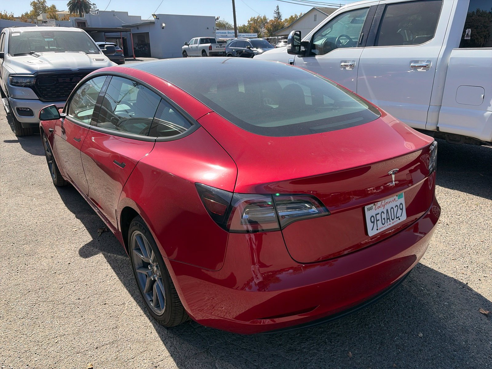 Used 2023 Tesla Model 3 Standard Range RWD image 2