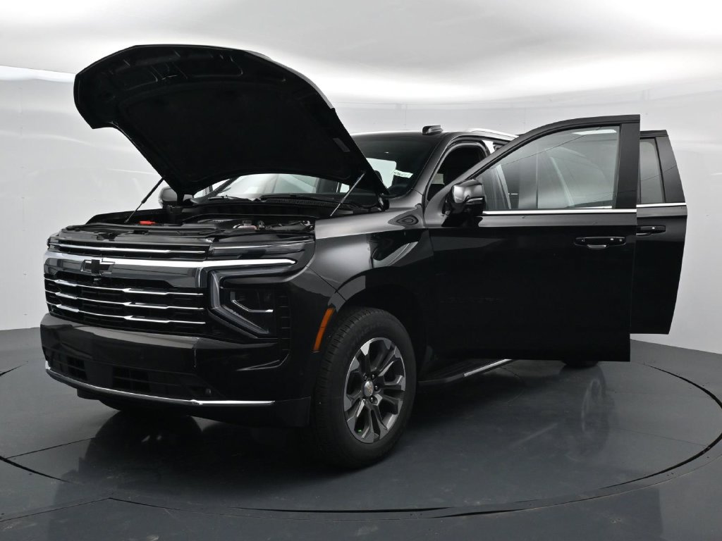 New 2026 Chevrolet Suburban LT w/ Comfort Package RWD image 38