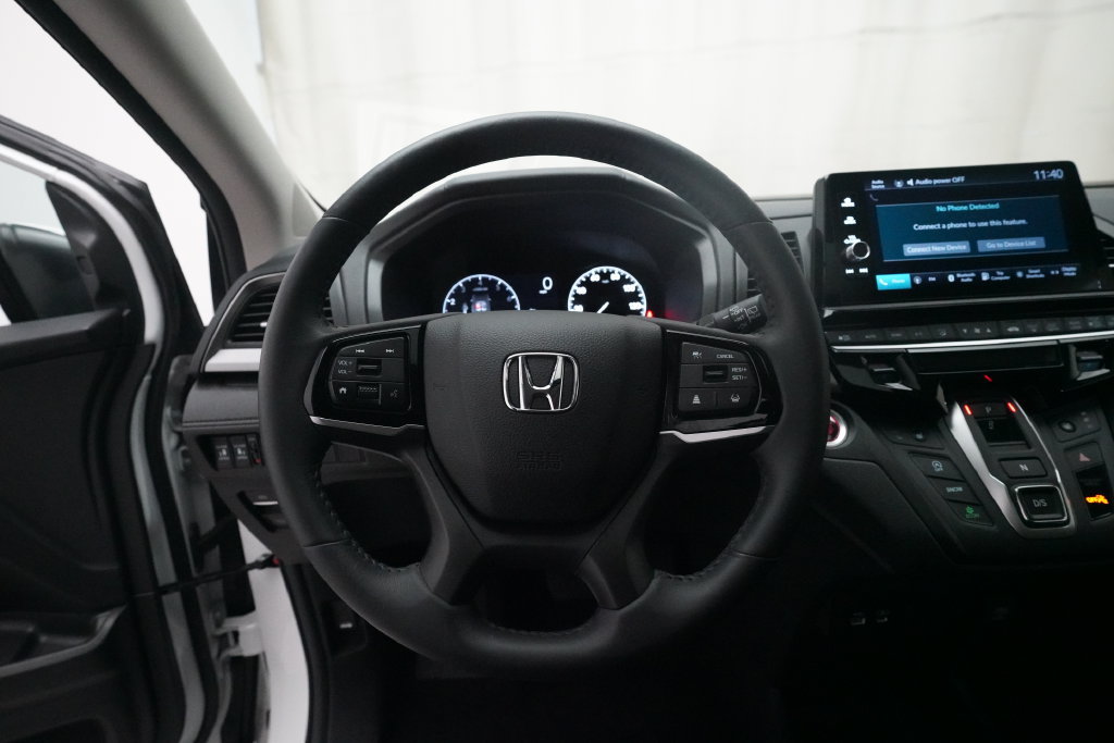 Used 2025 Honda Odyssey EX-L image 3