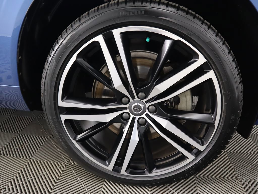 Used 2021 Volvo XC60 T5 R-Design w/ Protection Package Premier image 34