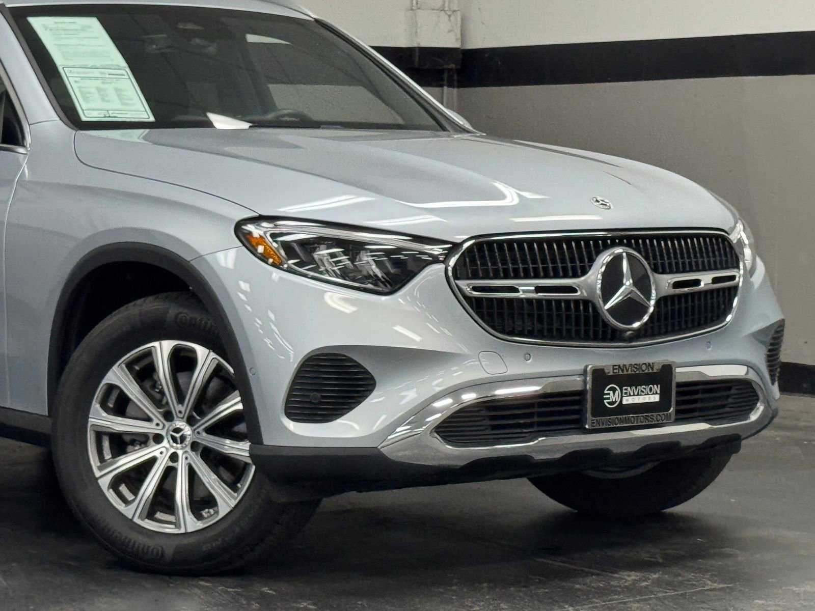 Certified 2024 Mercedes-Benz GLC 300 image 3