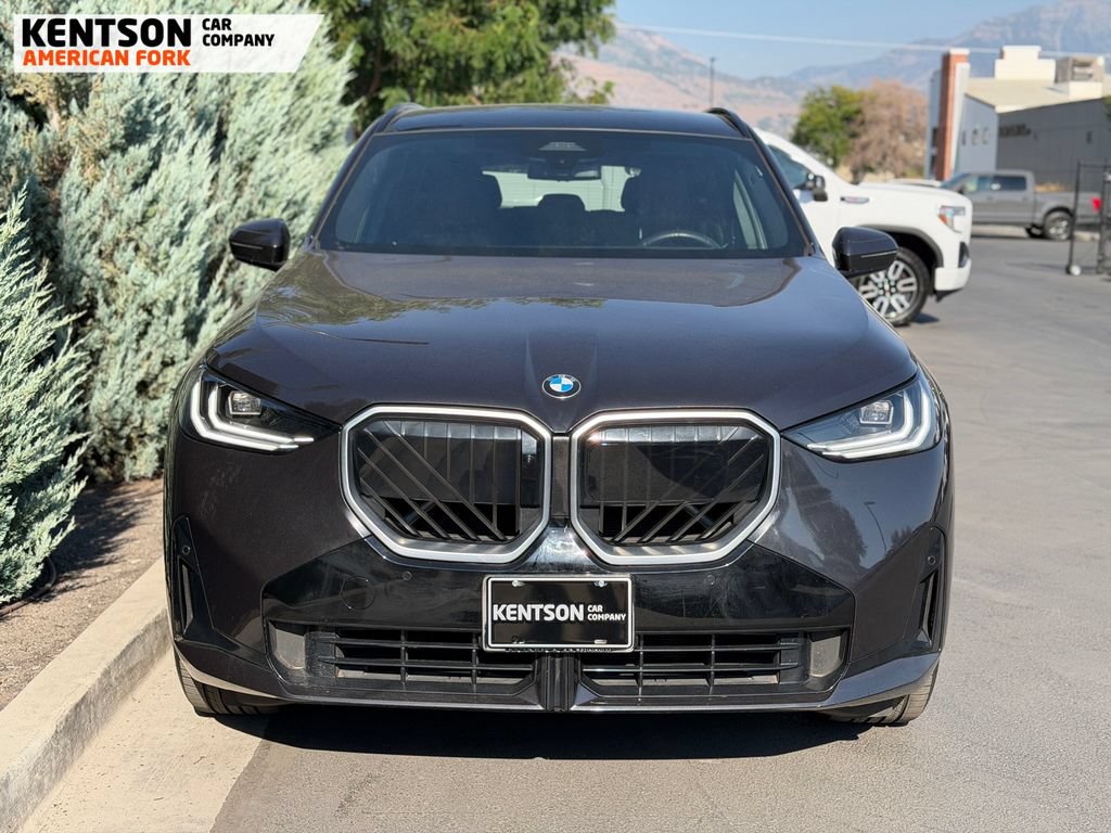 Used 2025 BMW X3 xDrive30i AWD/4WD image 2