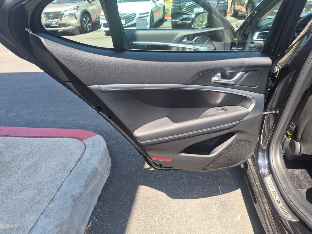 Used 2026 Genesis G70 2.5T RWD image 19