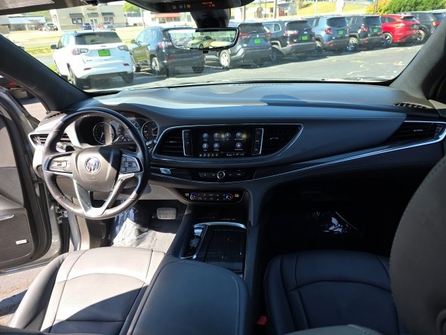 Used 2024 Buick Enclave Premium image 56