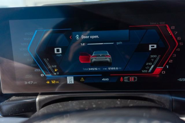 Used 2025 BMW M4 xDrive Competition w/ M Driver's Package AWD/4WD image 17