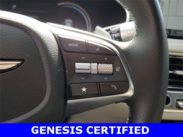 Certified 2025 Genesis G70 2.5T image 15