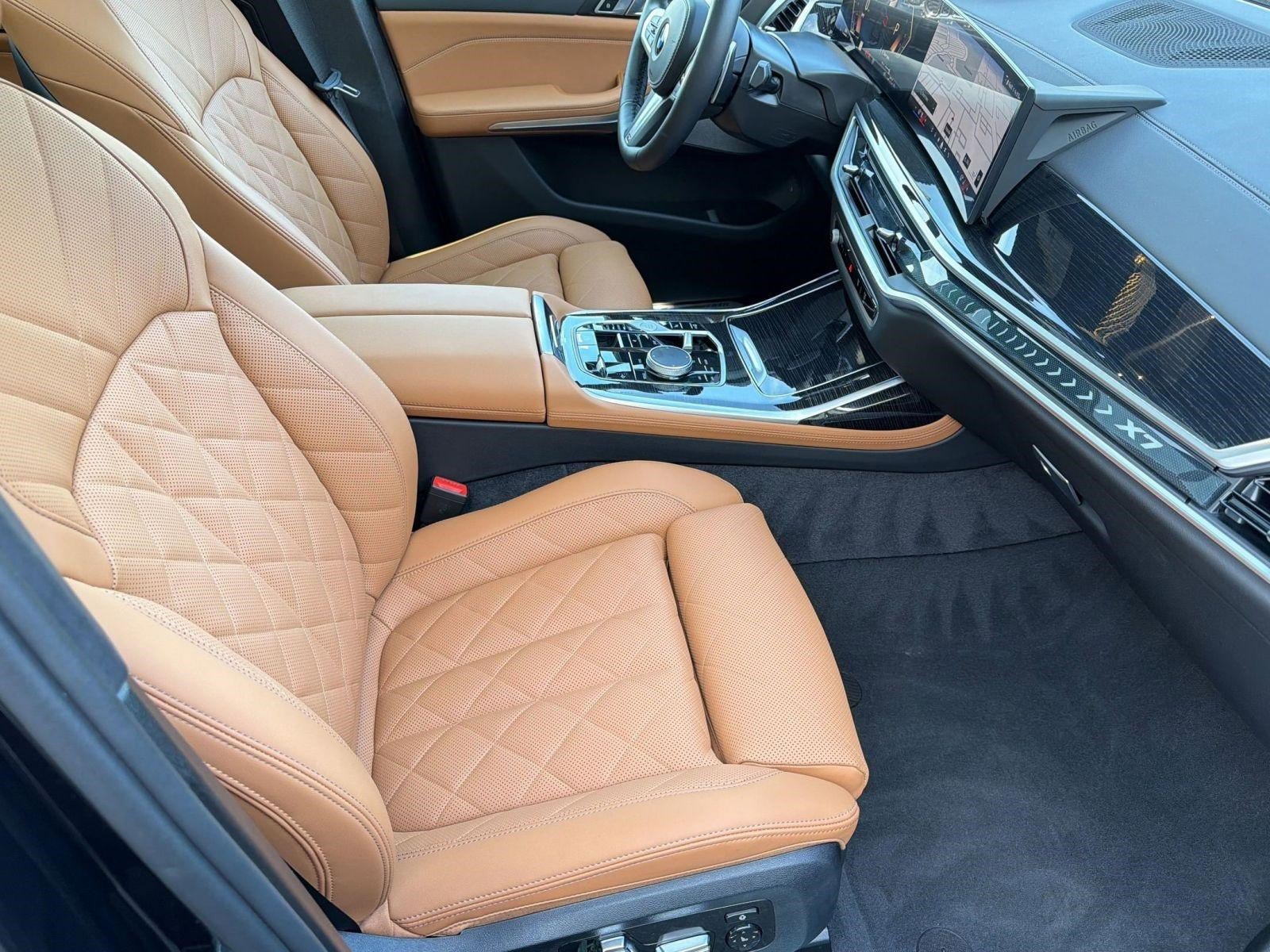 Used 2026 BMW X7 xDrive40i w/ M Sport Package AWD/4WD image 29